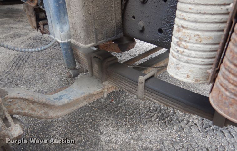 image for item KT9009 1996 Ford F700  dump flatbed truck