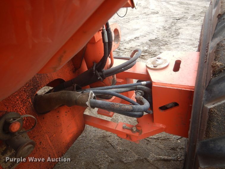 image for item KT9010 1998 JLG 600A  boom lift