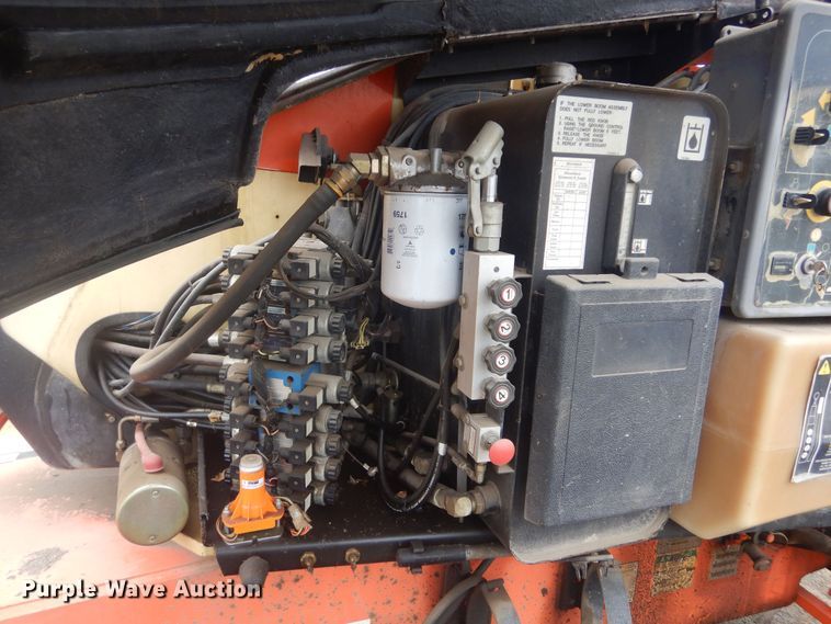 image for item KT9010 1998 JLG 600A  boom lift