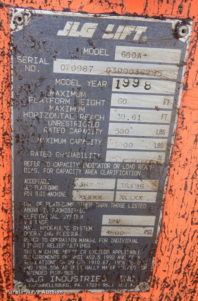 image for item KT9010 1998 JLG 600A  boom lift