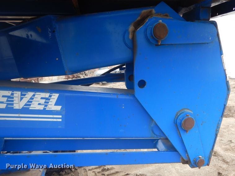 image for item KT9012 2002 Up Right SL30  scissor lift