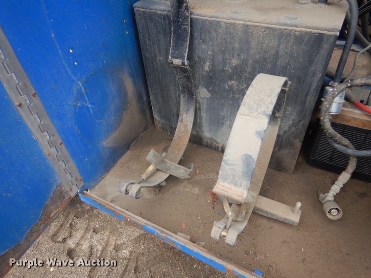 image for item KT9012 2002 Up Right SL30  scissor lift