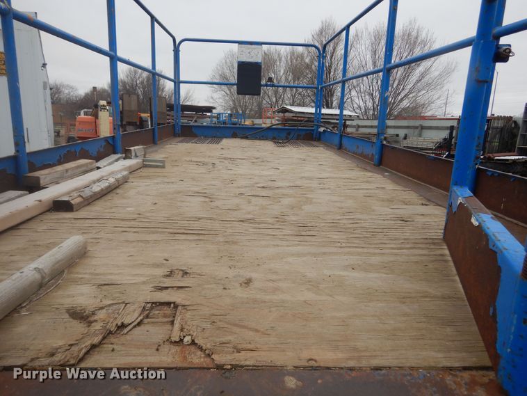 image for item KT9012 2002 Up Right SL30  scissor lift