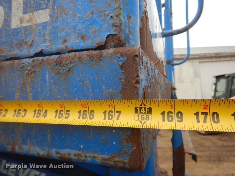 image for item KT9012 2002 Up Right SL30  scissor lift