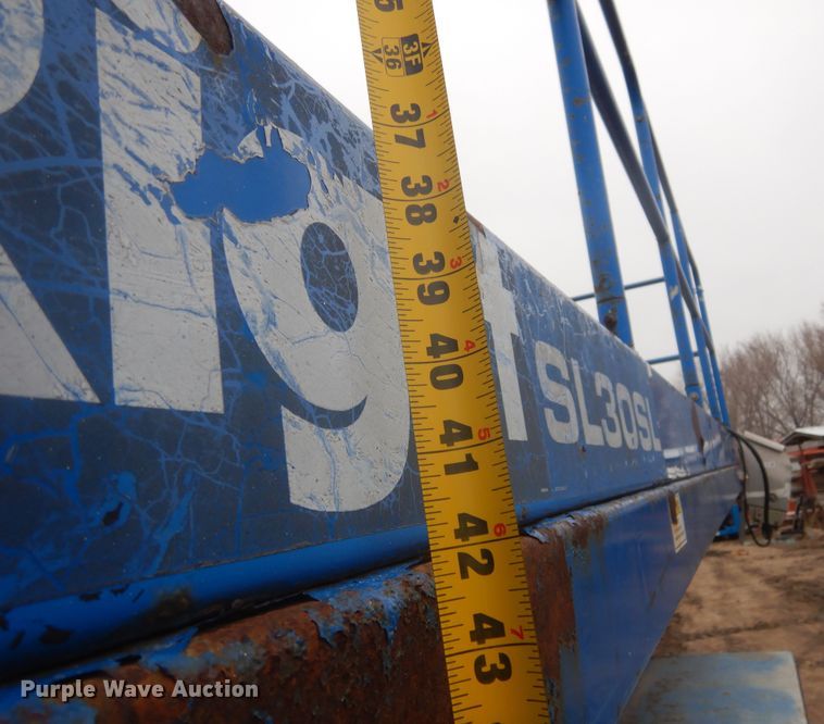 image for item KT9012 2002 Up Right SL30  scissor lift