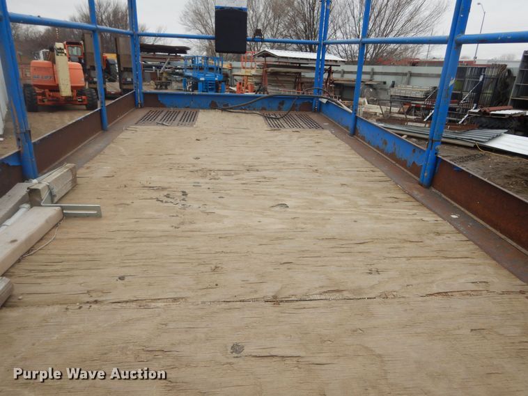 image for item KT9012 2002 Up Right SL30  scissor lift