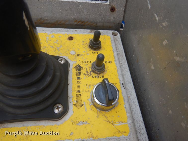 image for item KT9012 2002 Up Right SL30  scissor lift