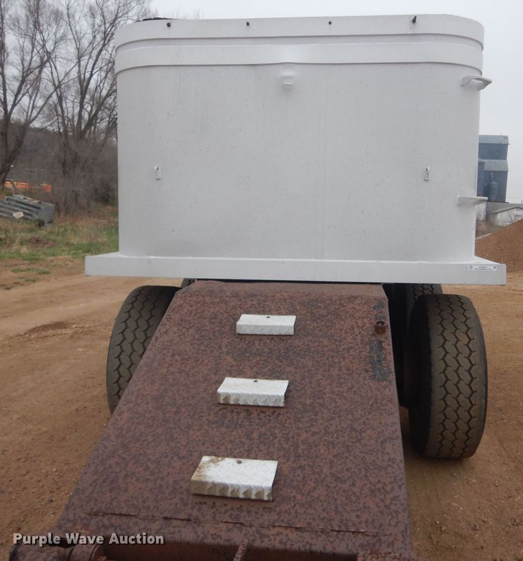 image for item KT9015 1993 Cornhusker  end dump pup trailer