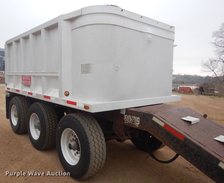 image for item KT9015 1993 Cornhusker  end dump pup trailer