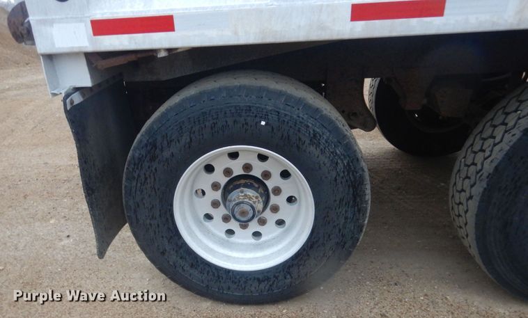 image for item KT9015 1993 Cornhusker  end dump pup trailer