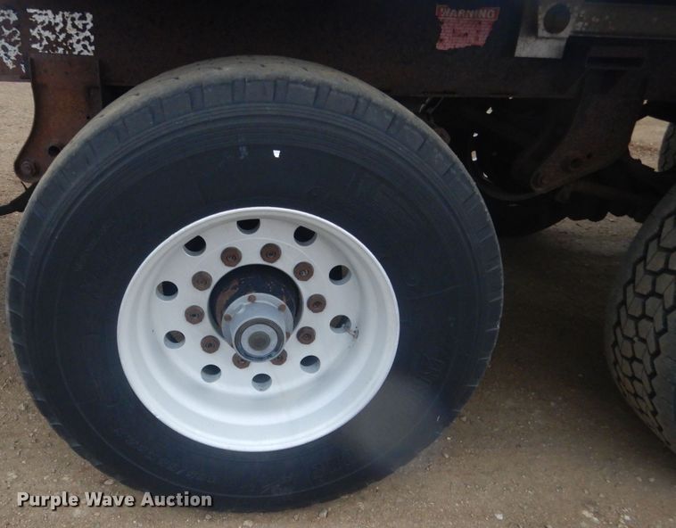 image for item KT9015 1993 Cornhusker  end dump pup trailer