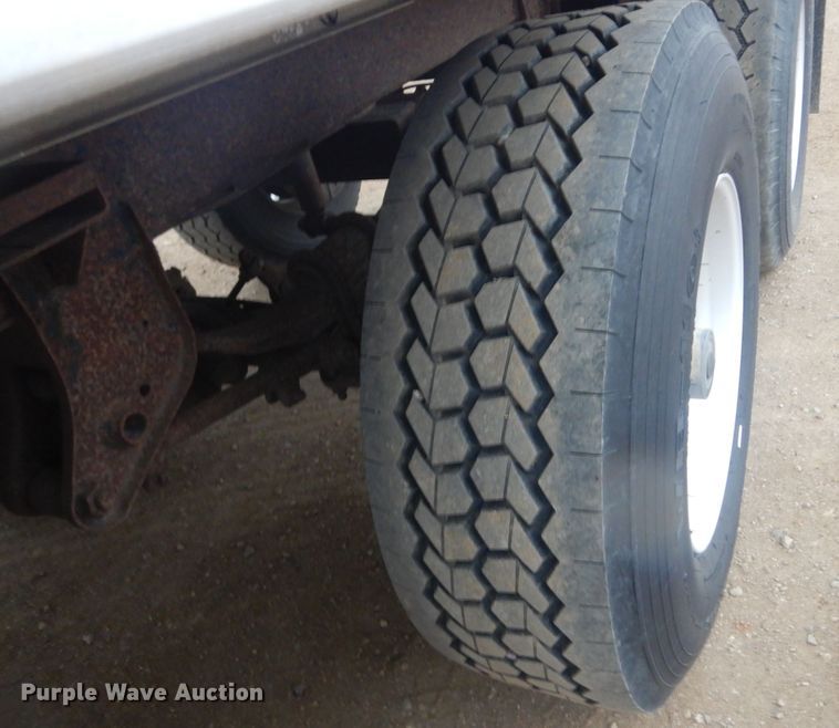 image for item KT9015 1993 Cornhusker  end dump pup trailer