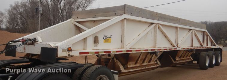 image for item KT9016 1984 Clement  bottom dump trailer