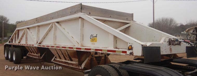 image for item KT9016 1984 Clement  bottom dump trailer