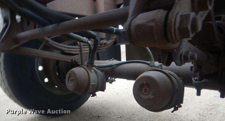 image for item KT9016 1984 Clement  bottom dump trailer