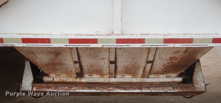 image for item KT9016 1984 Clement  bottom dump trailer