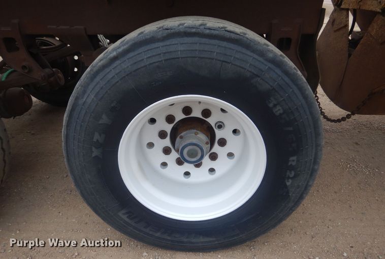 image for item KT9016 1984 Clement  bottom dump trailer