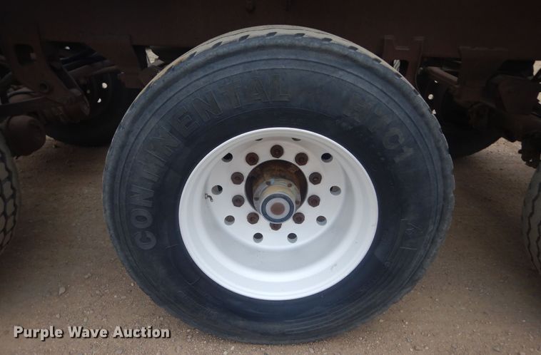 image for item KT9016 1984 Clement  bottom dump trailer