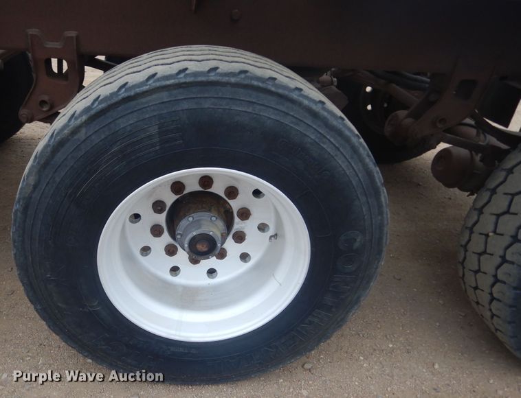 image for item KT9016 1984 Clement  bottom dump trailer