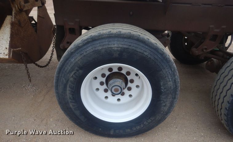 image for item KT9016 1984 Clement  bottom dump trailer