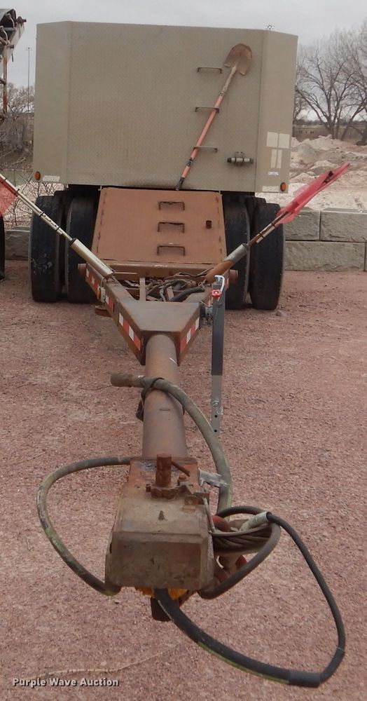 image for item KT9077 1995 Cornhusker 800R  end dump pup trailer