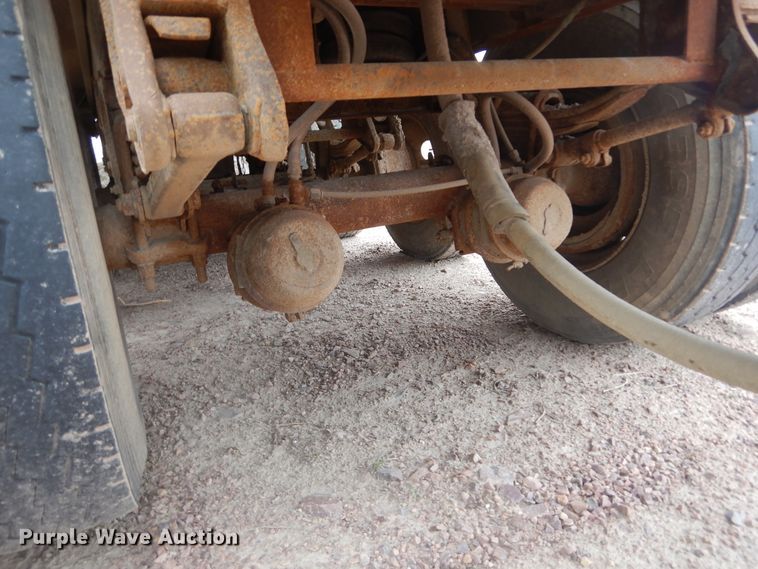 image for item KT9077 1995 Cornhusker 800R  end dump pup trailer