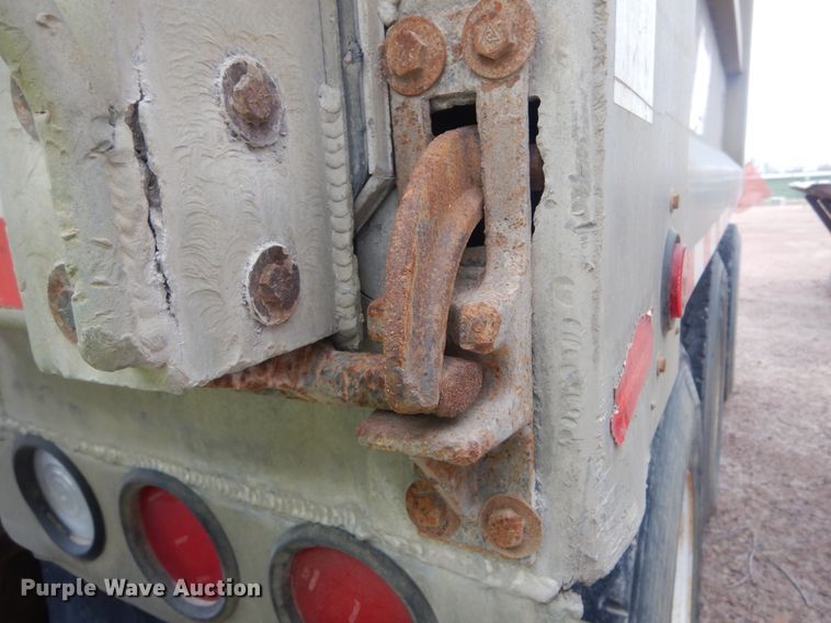 image for item KT9077 1995 Cornhusker 800R  end dump pup trailer