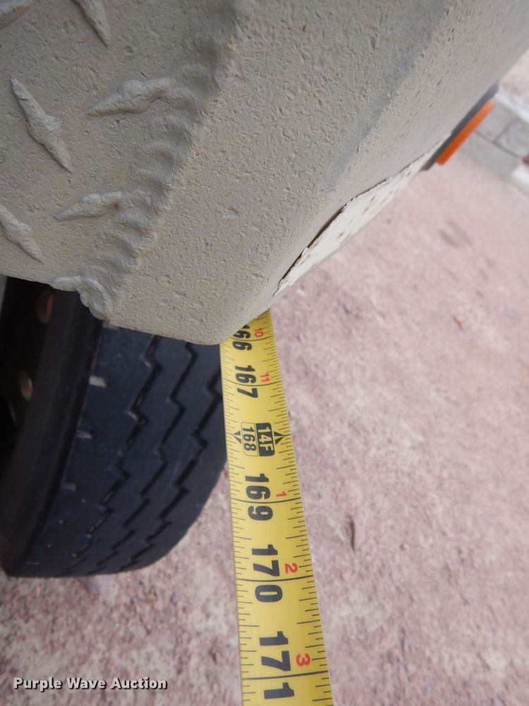 image for item KT9077 1995 Cornhusker 800R  end dump pup trailer