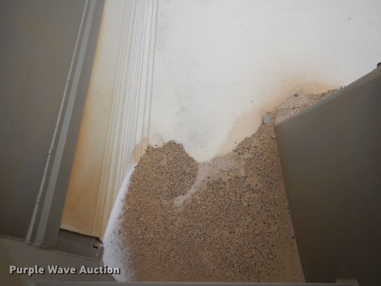 image for item KT9077 1995 Cornhusker 800R  end dump pup trailer