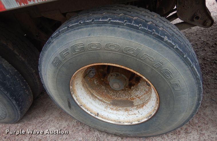 image for item KT9077 1995 Cornhusker 800R  end dump pup trailer