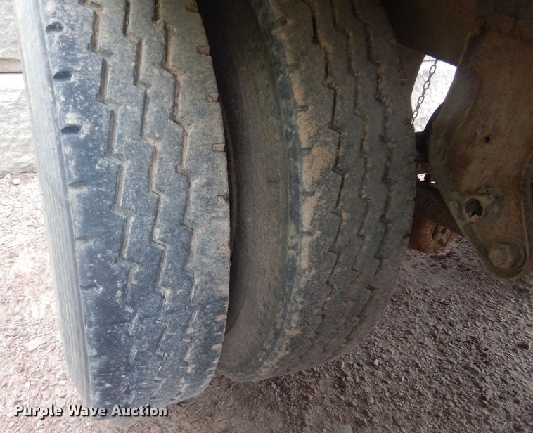 image for item KT9077 1995 Cornhusker 800R  end dump pup trailer