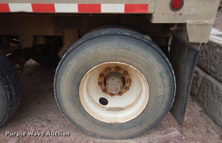 image for item KT9077 1995 Cornhusker 800R  end dump pup trailer