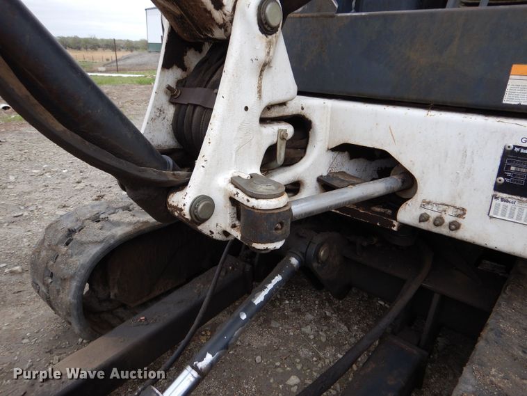 image for item LS9134 2006 Bobcat 331G  mini excavator