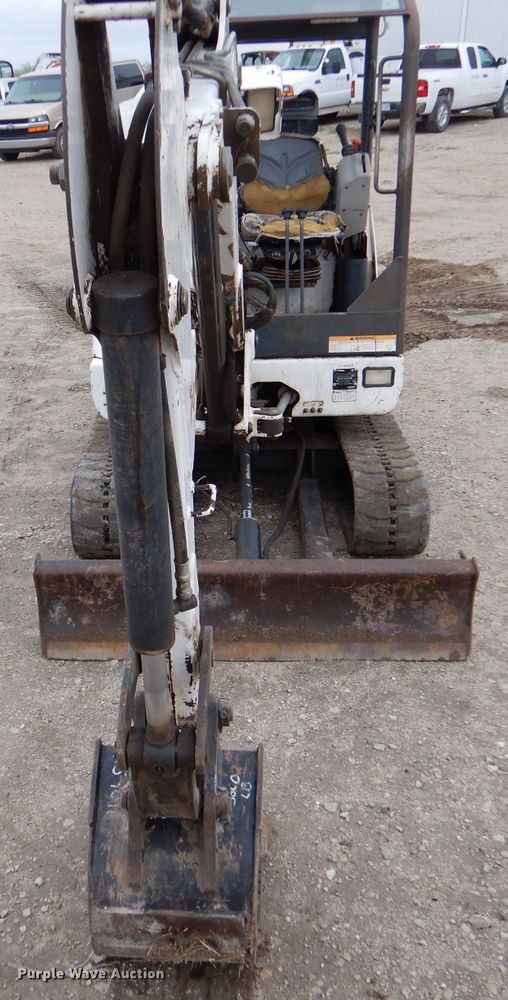 image for item LS9134 2006 Bobcat 331G  mini excavator
