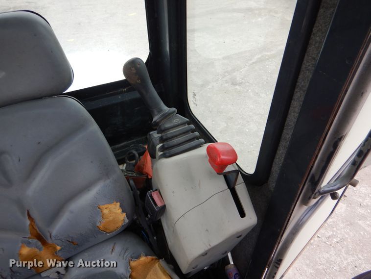 image for item LS9135 2007 Bobcat 337G  mini excavator
