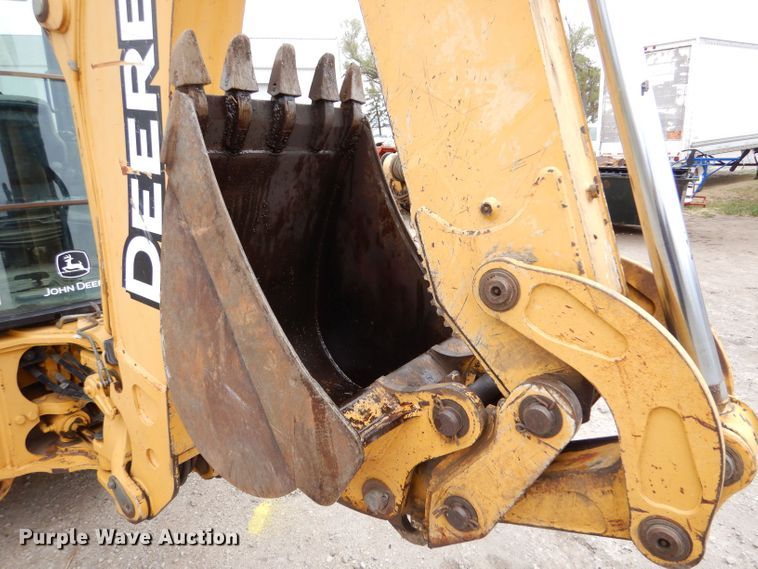 image for item LS9138 2006 John Deere 310SG  backhoe