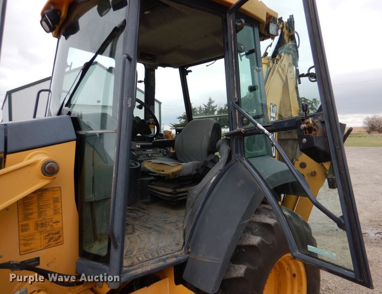 image for item LS9138 2006 John Deere 310SG  backhoe