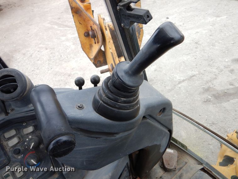 image for item LS9138 2006 John Deere 310SG  backhoe