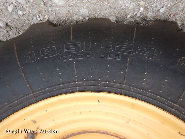 image for item LS9138 2006 John Deere 310SG  backhoe