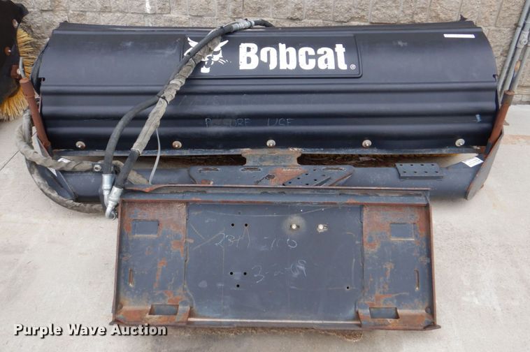 image for item MF9049 2009 Bobcat 84 skid steer broom