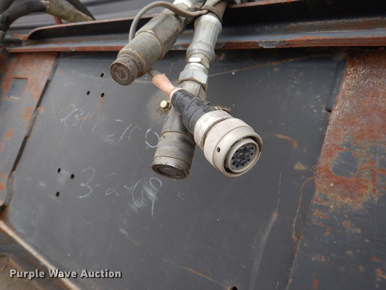 image for item MF9049 2009 Bobcat 84 skid steer broom