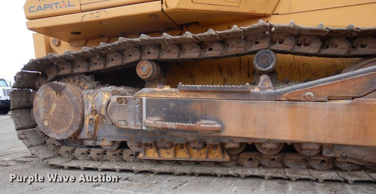 image for item MF9547 2002 John Deere 1050C  dozer