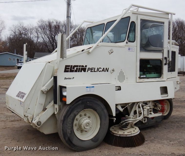 image for item MF9548 Elgin Pellican  street sweeper