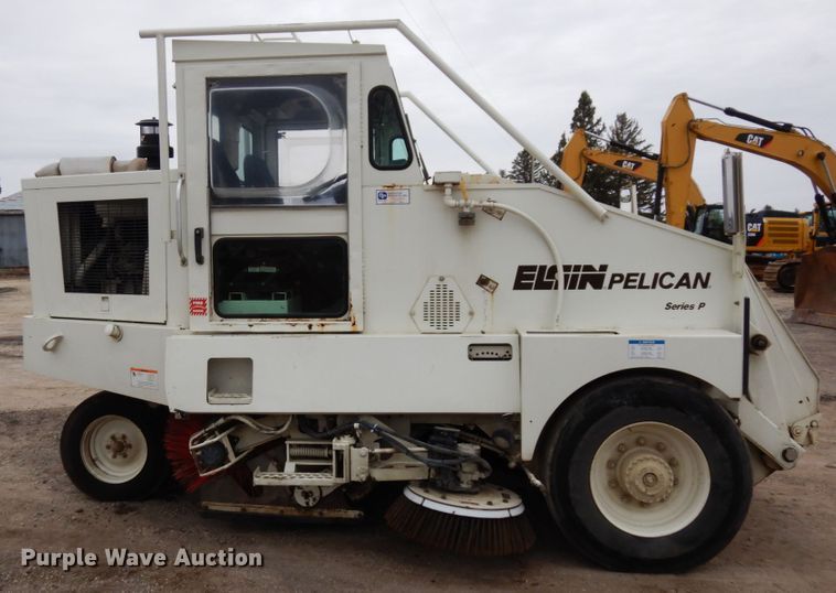 image for item MF9548 Elgin Pellican  street sweeper