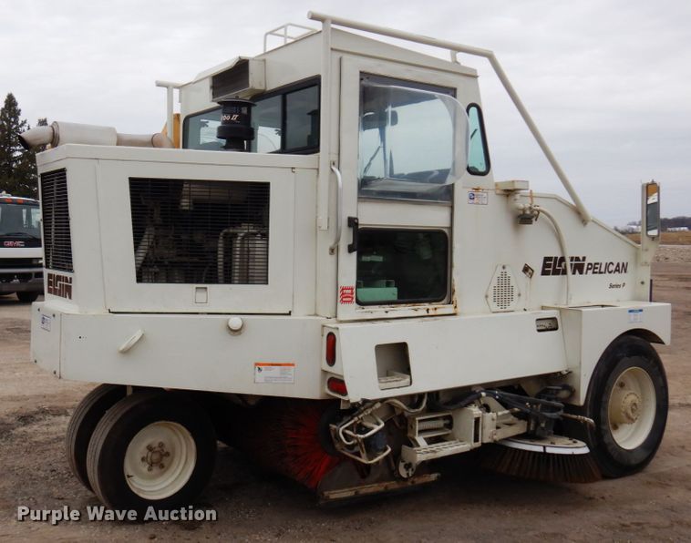 image for item MF9548 Elgin Pellican  street sweeper