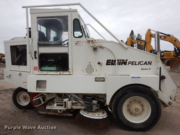 image for item MF9548 Elgin Pellican  street sweeper