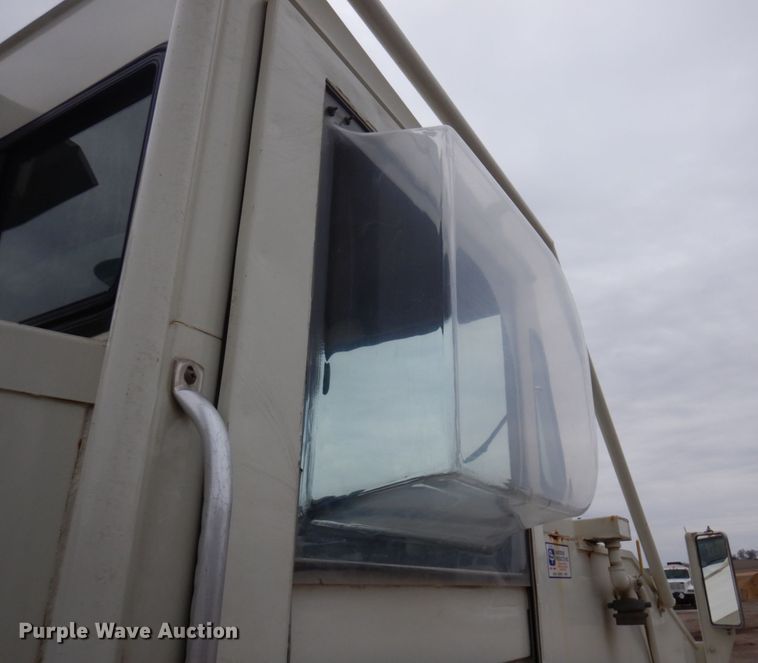 image for item MF9548 Elgin Pellican  street sweeper