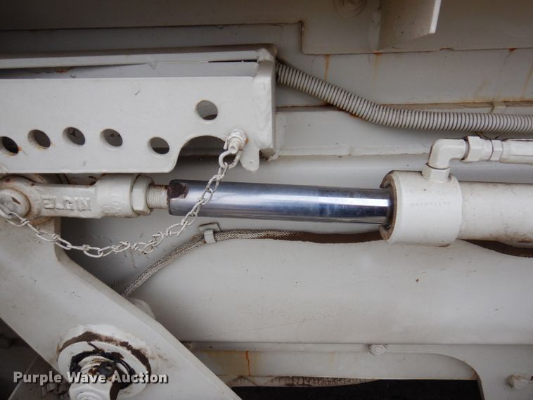 image for item MF9548 Elgin Pellican  street sweeper