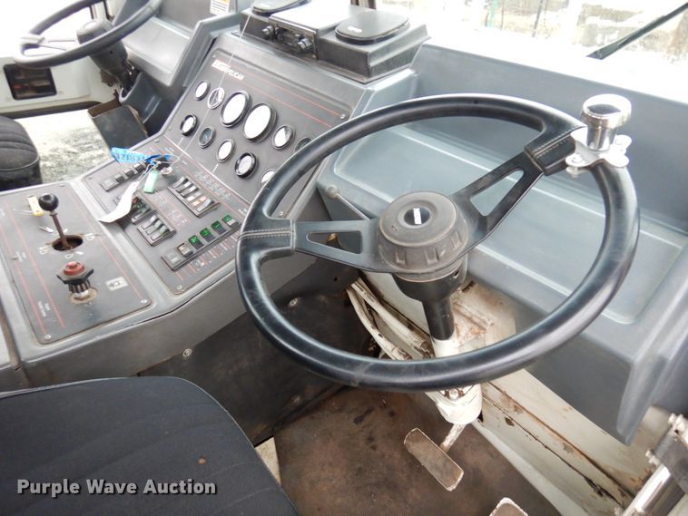 image for item MF9548 Elgin Pellican  street sweeper