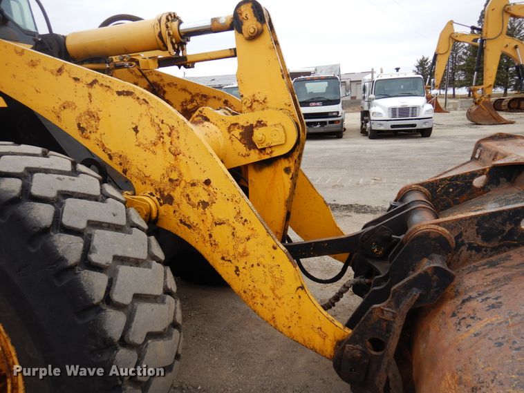 image for item MF9549 Komatsu WA250-6 wheel loader